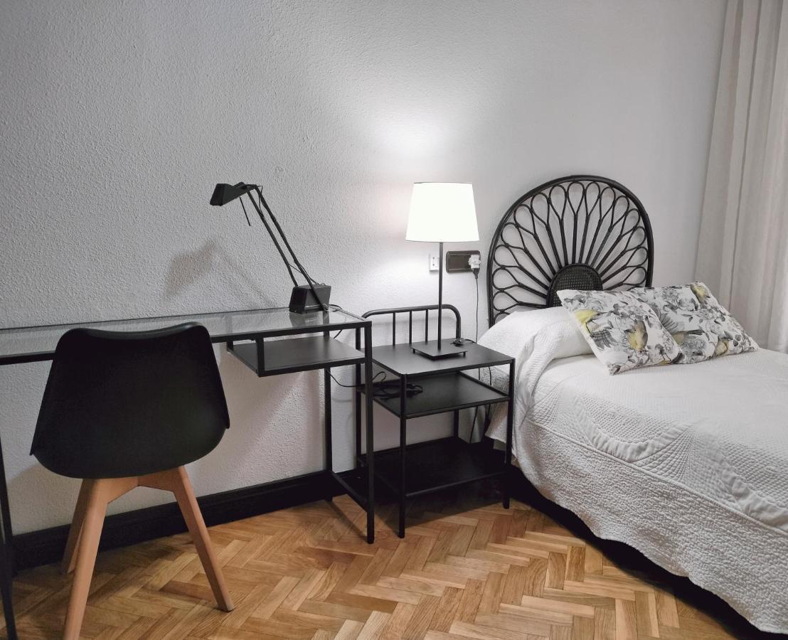 דירות סלאמנקה Vivienda Con Parking Incluido - Zona Van Dyck מראה חיצוני תמונה