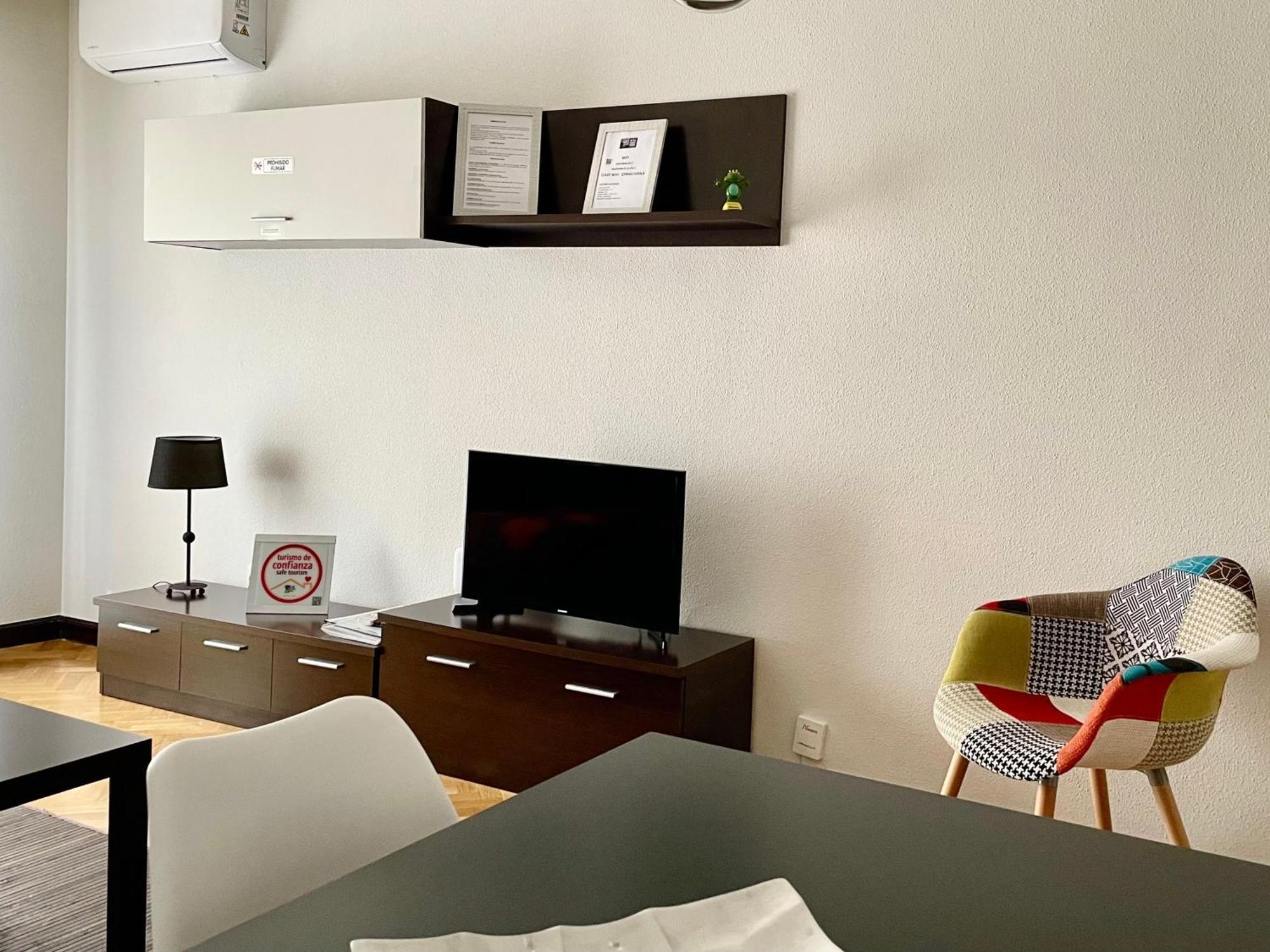 דירות סלאמנקה Vivienda Con Parking Incluido - Zona Van Dyck מראה חיצוני תמונה